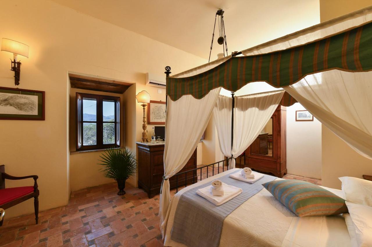 Hotel Castello Costaguti 3*